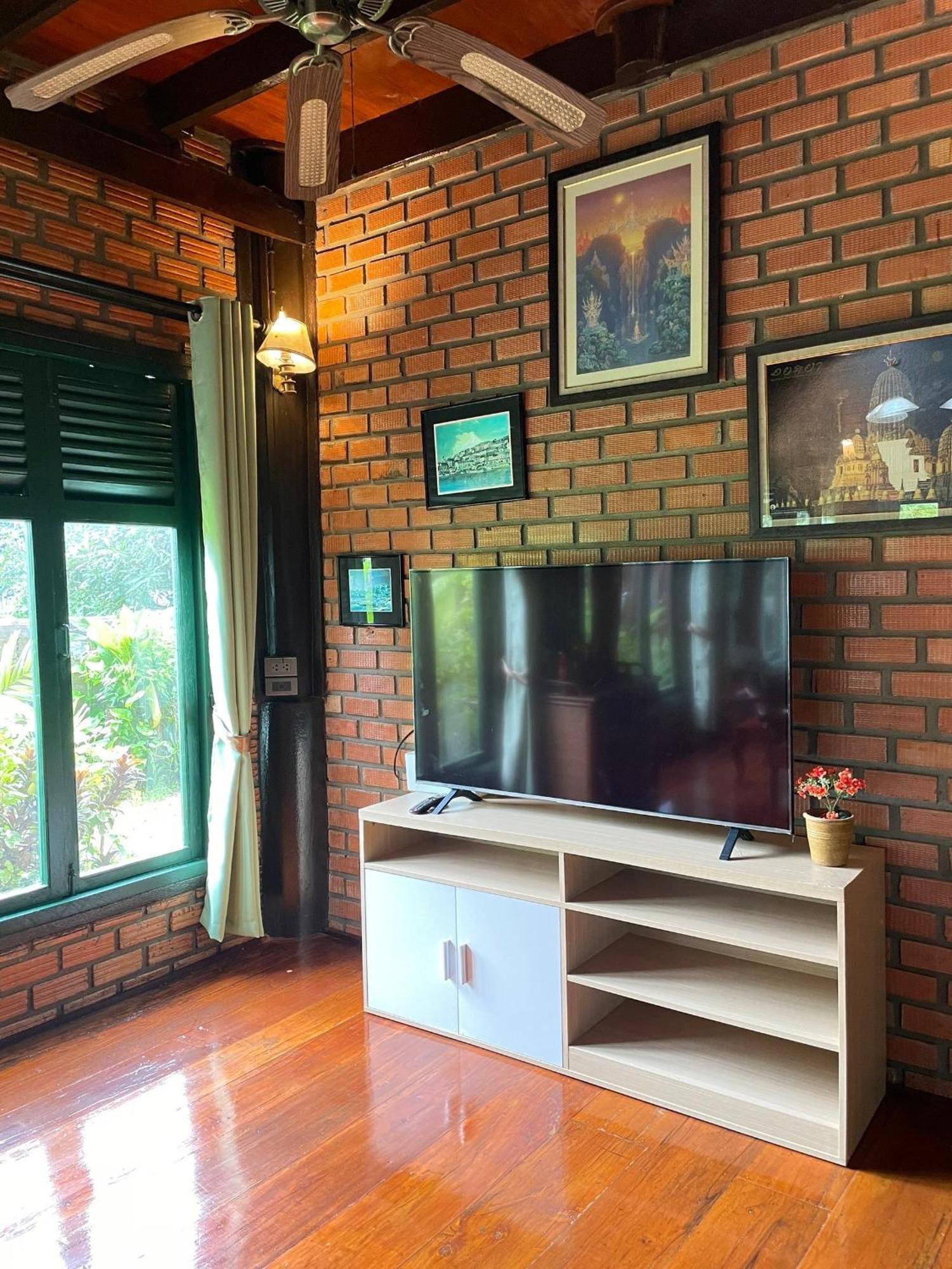 Ban Pairoj By Siam Modern Guesthouse Nai Yang Bagian luar foto