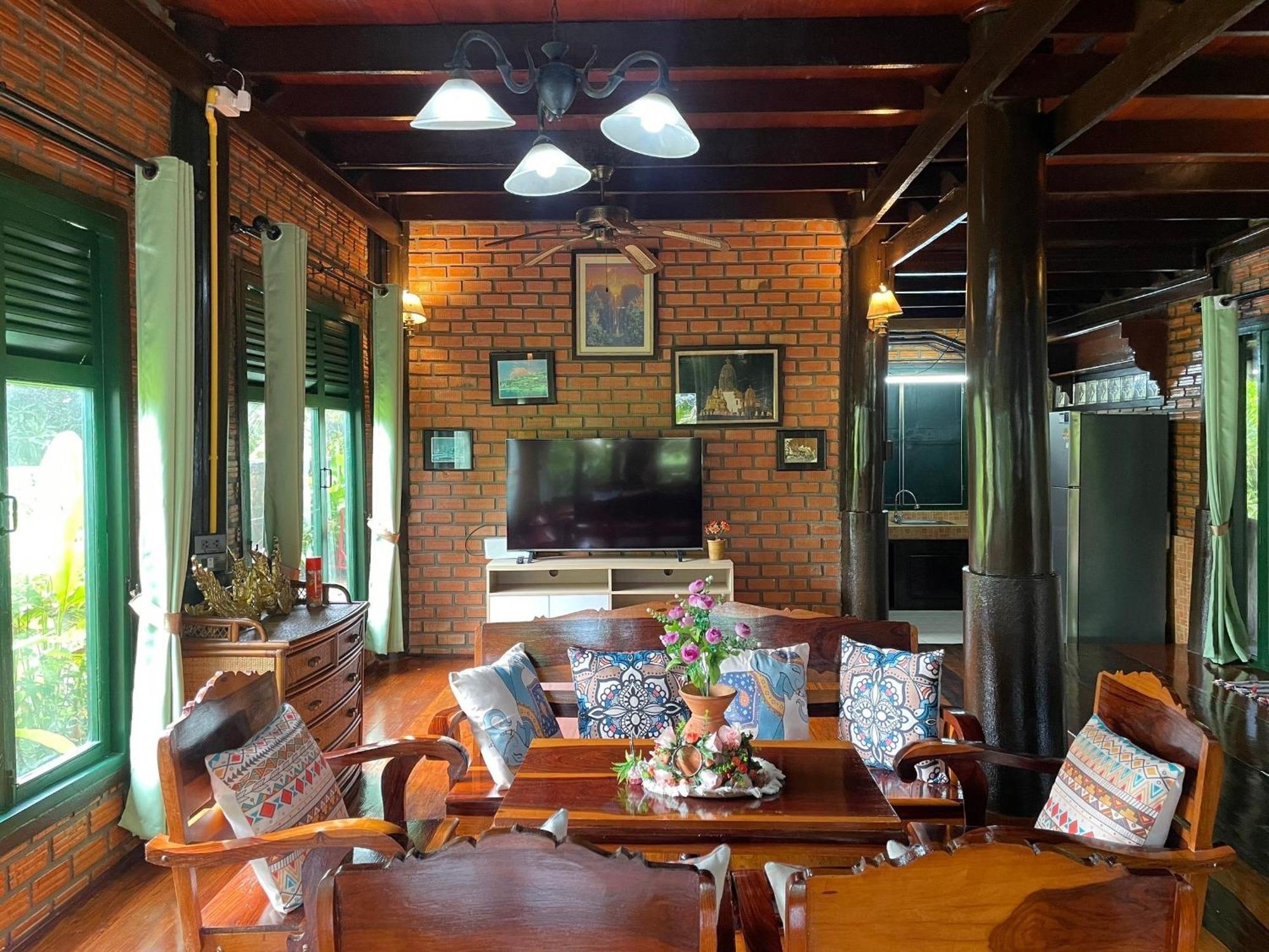 Ban Pairoj By Siam Modern Guesthouse Nai Yang Bagian luar foto